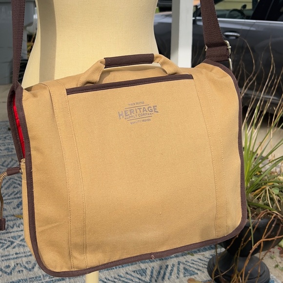 Heritage Supply Company Handbags - Heritage Supply Company Messenger Computer Bag Tan Good Condition